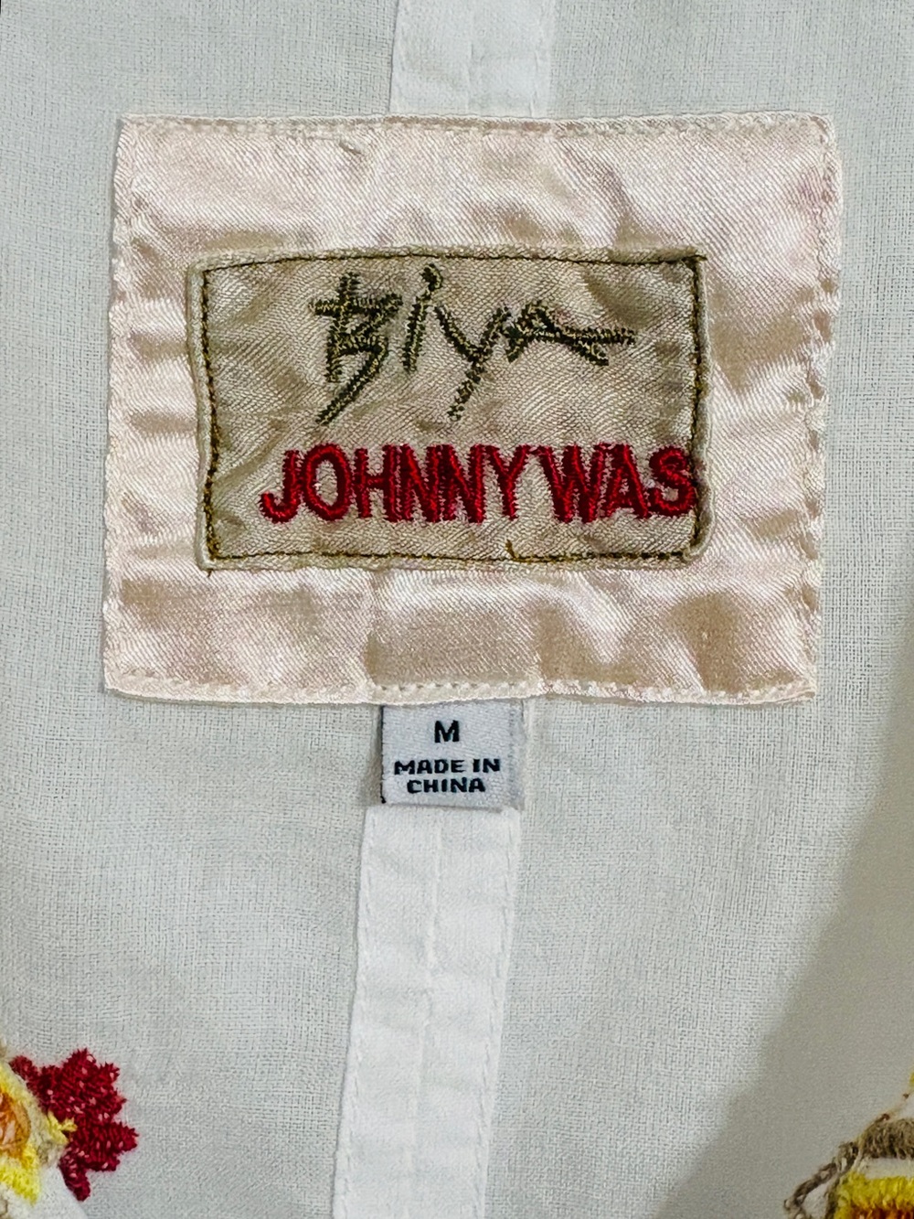 Johnny Was White Blouse with Multicolor Embroidery - Picture 2 of 3
